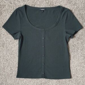Women's Size Small Tattoo Short Sleeve Green Top With Front Decorative Buttons